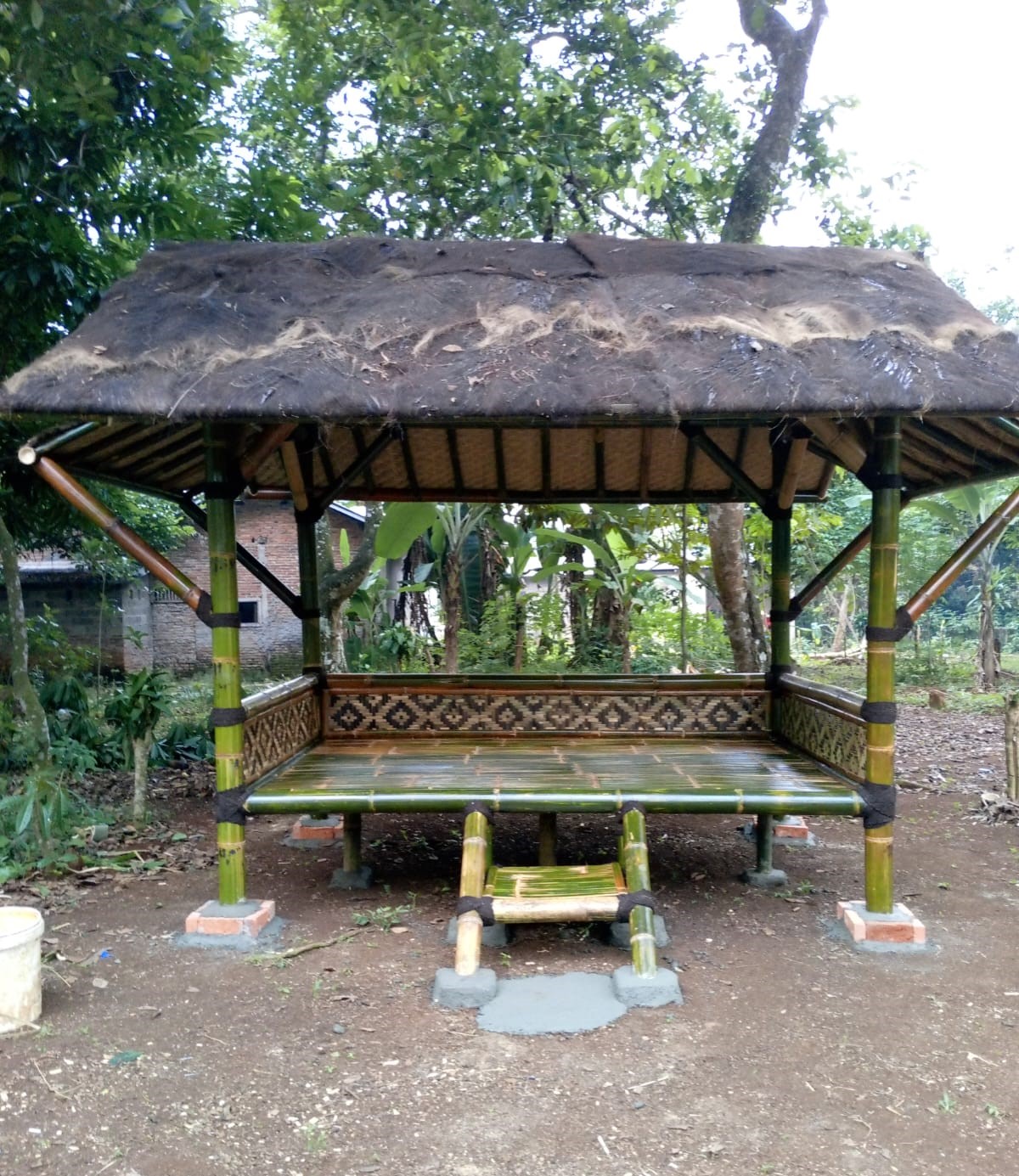 Saung dan Gazebo